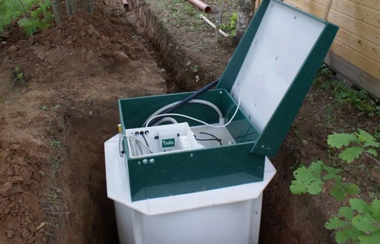 Почему септик БиоДека лучше пластиковых и бетонных аналогов