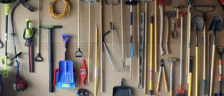 Органайзеры и крепления: как навести порядок в инвентаре для дачи за один выходной