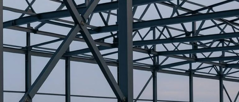 Металлические конструкции: виды, материалы и особенности применения